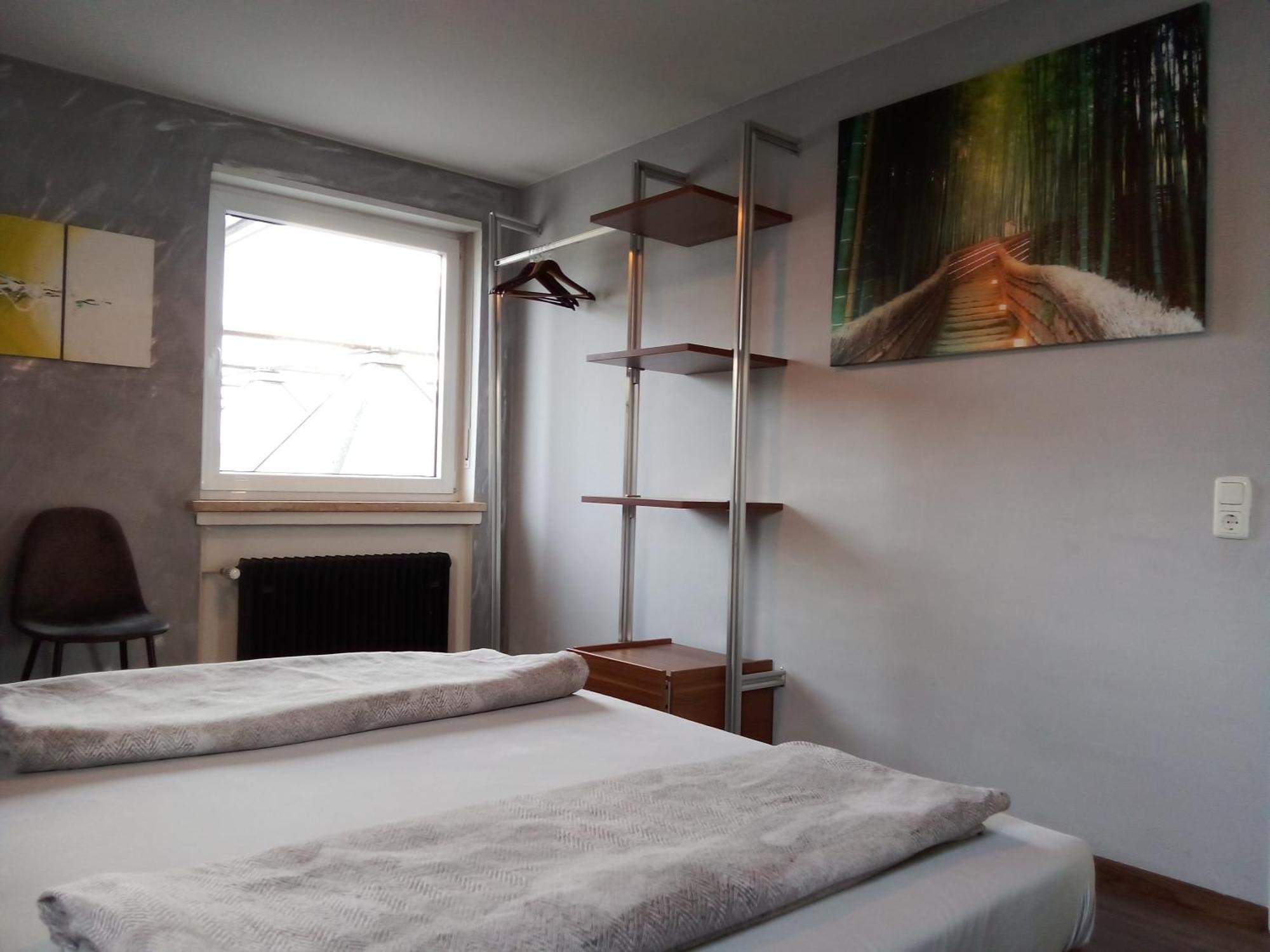 Apartments - Geraeumige 95 Qm Mit Balkon Augsburg Bagian luar foto